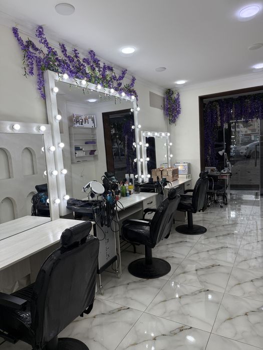 salon jixozlari sotiladi