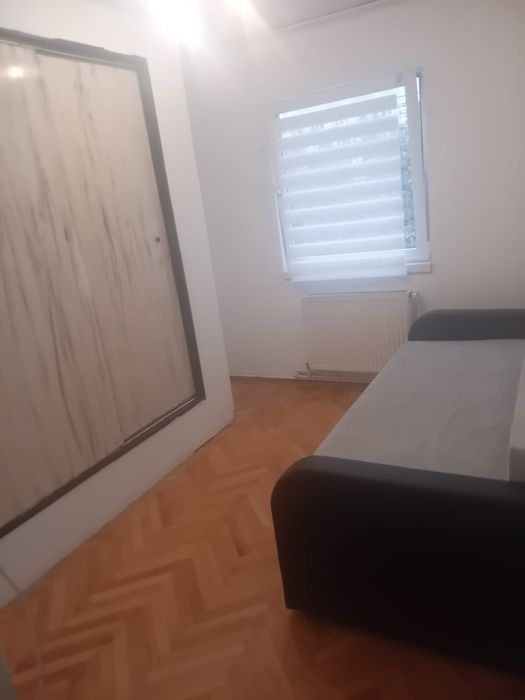 Inchiriez apartament