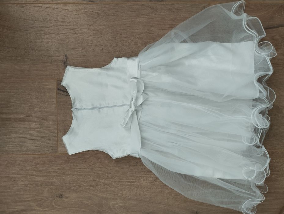 Официална бяла детска рокля 2 години