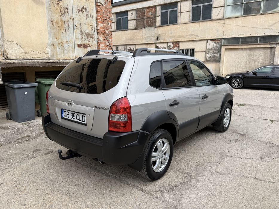 Hyundai Tucson 2.0 Benzină + GPL • 141 CP • ITP 09.2027 • GPL 2036 • AC • TCS
