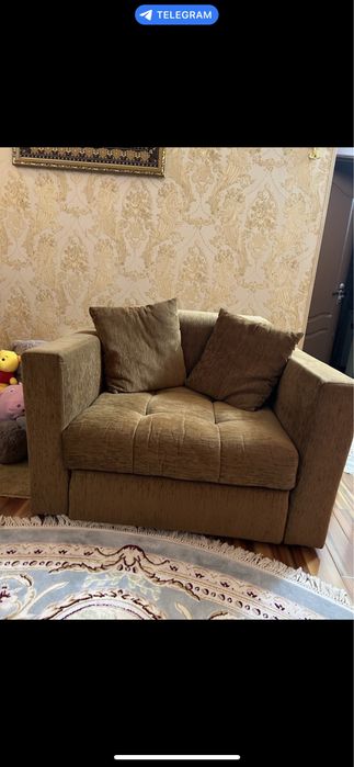 Шикарный раскладной диван с креслом