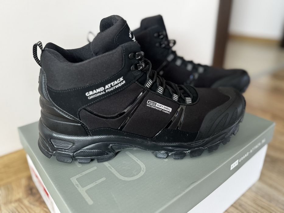 Туристически обувки Soft Shell водоусточиви 44- Нови