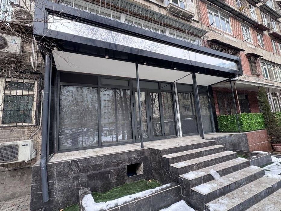 Метро Айбек 1 этаж 4х ком 110м2 Парковка есть