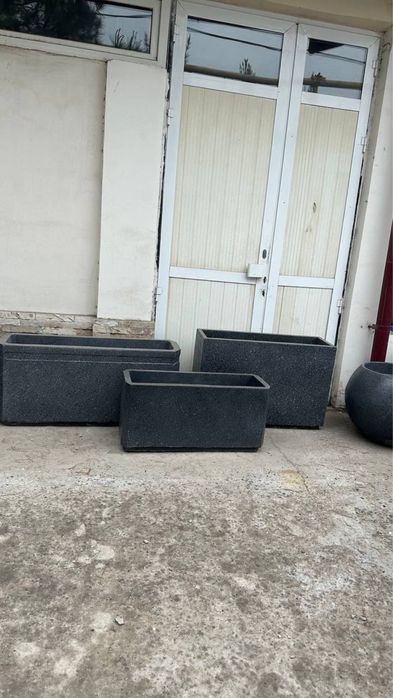 Уличный декор, кашпо