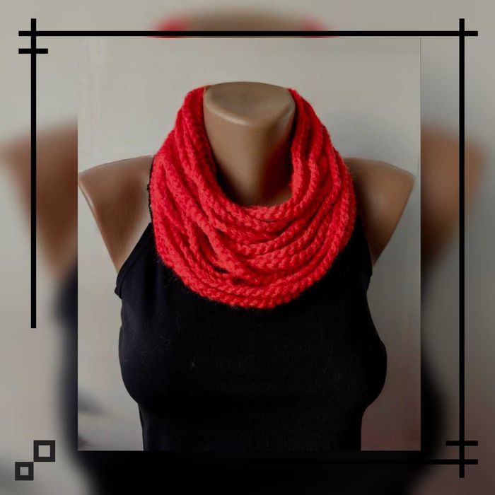 Плетен шал-огърлица