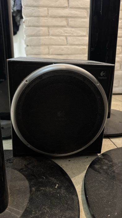 4 Колони Samsung и Усилвател Logitech z640