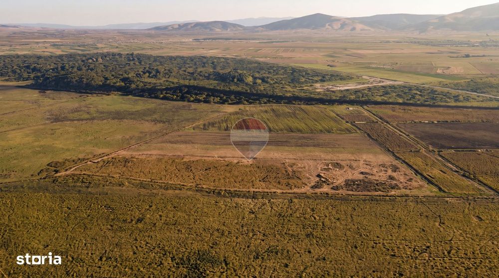 Teren extravilan 44.000 mp (4,4 ha) | Hărman | Comision 0%