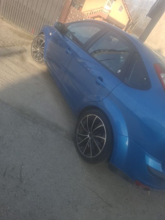 Vând Ford focus 1.6 disel