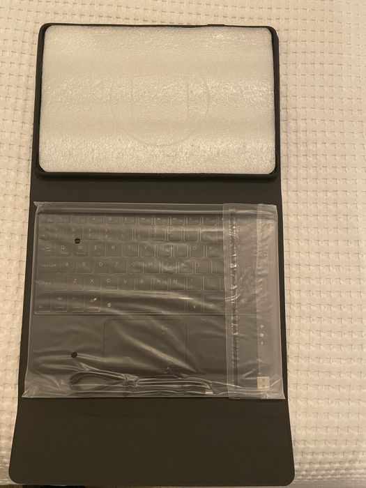 Кейс с безжична клавиатура за Xiaomi Redni Pad SE tablet