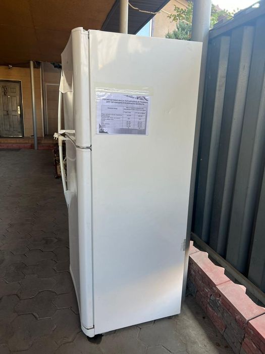 Продам б/у холодильник.