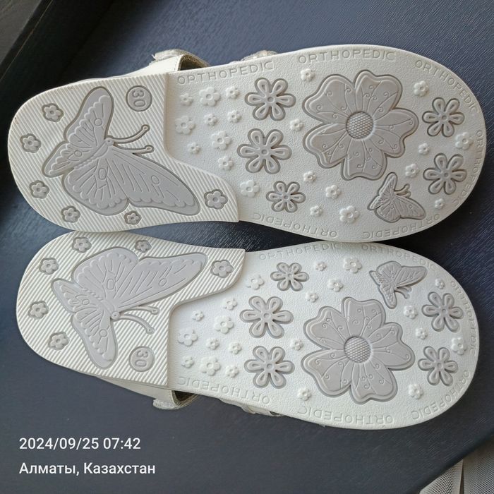 Кожаные сандалии 30р