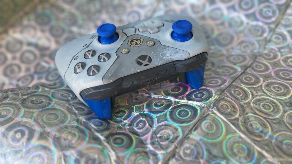 Лимитиран Gears of War контролер джойстик Xbox one/s/x series PC компю