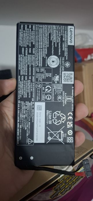 Lenovo legion go 1tb! 81w baterie !!!