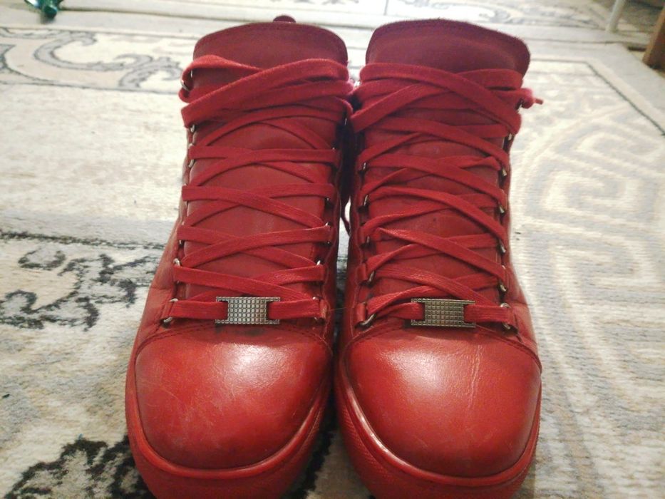 Balenciaga arena