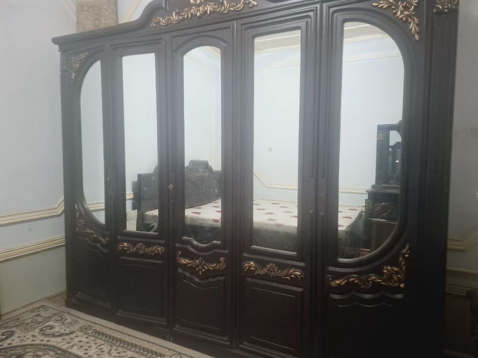 Mexmonxona uchun stenka