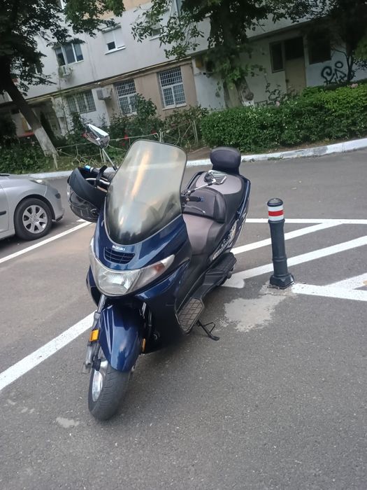 Suzuki Burgman 400