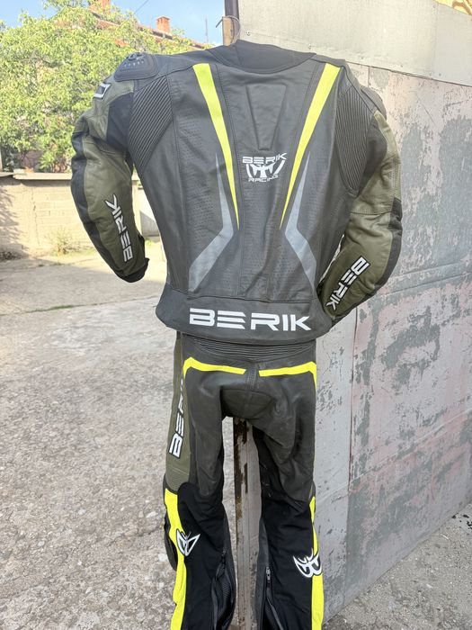 Мото екип Berik