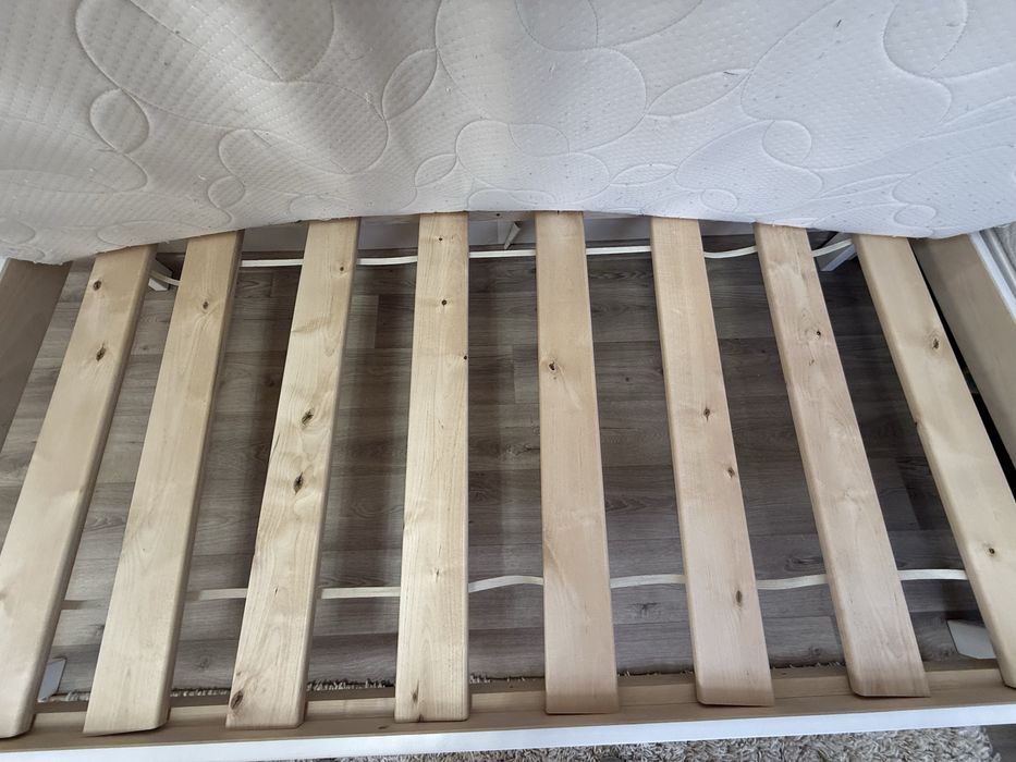 Продам мебель в детскую