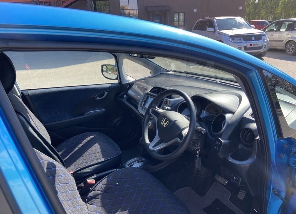 Продам Хонду фит