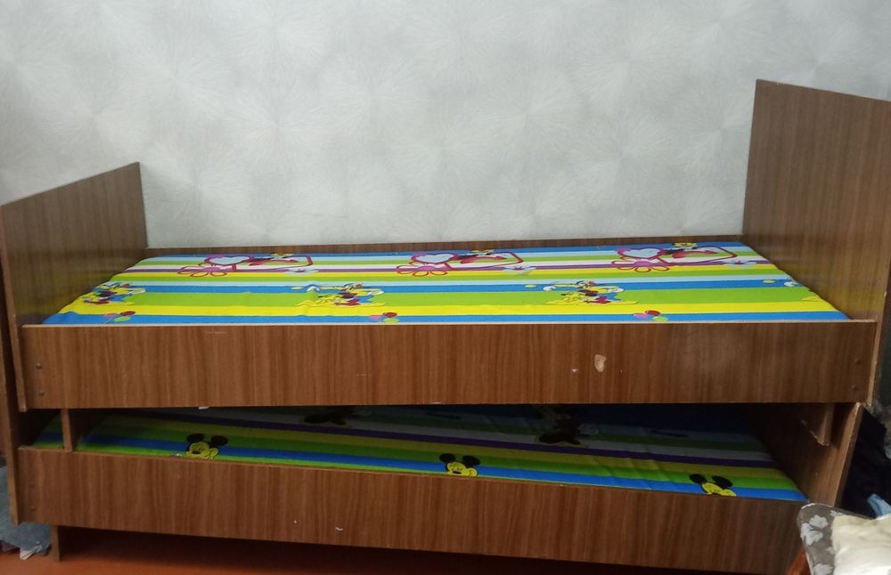 Хочу продать мебель кровать