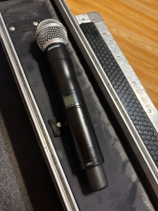 Професионален безжичен микрофон Shure Ur2