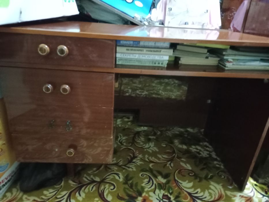 Письменный советский стол