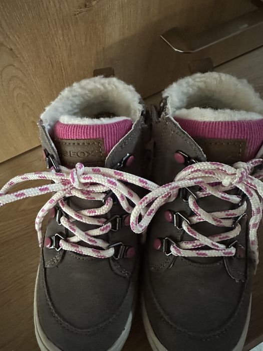 Ботушки за момиче 27 размер