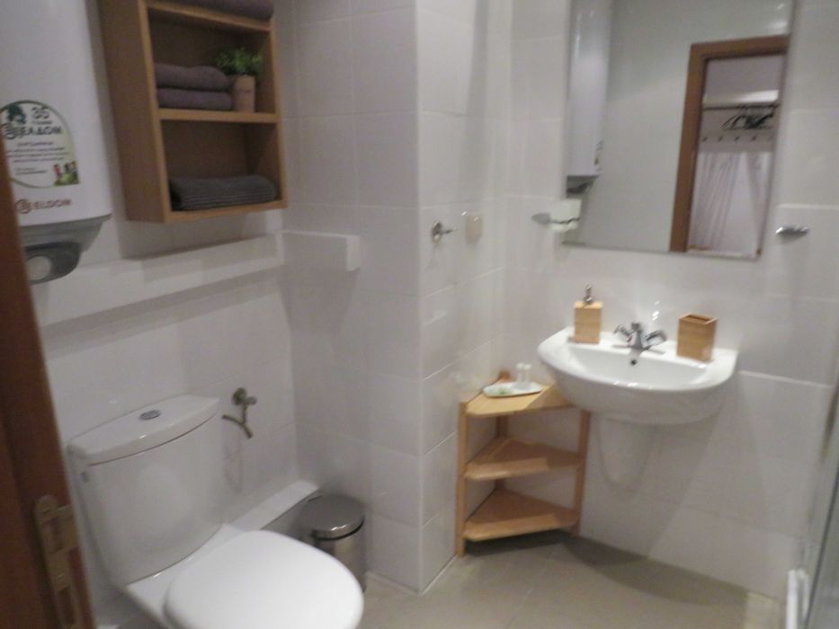 Наскоро реновиран, напълно обзаведен апартамент / реф. 1000-405