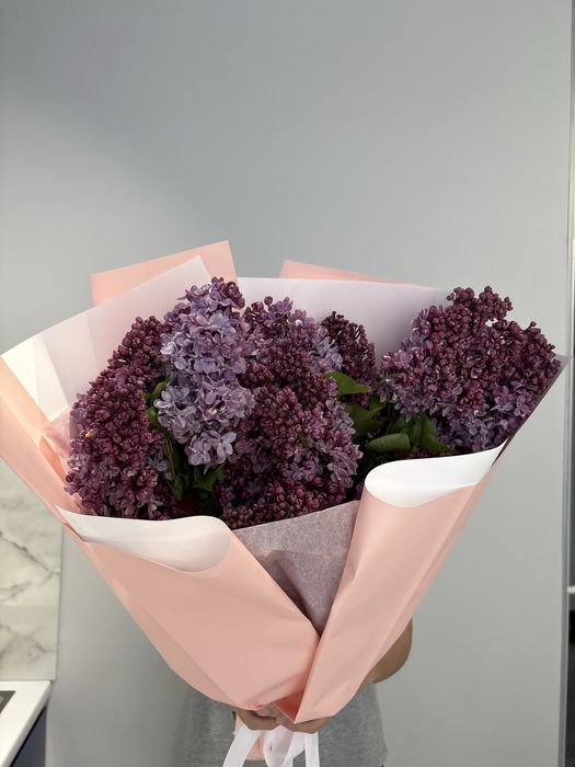 Красивый букет из сирени