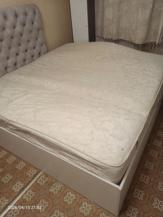 Отдам Матрац даром