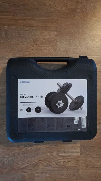 Vând set gantere 20 kg