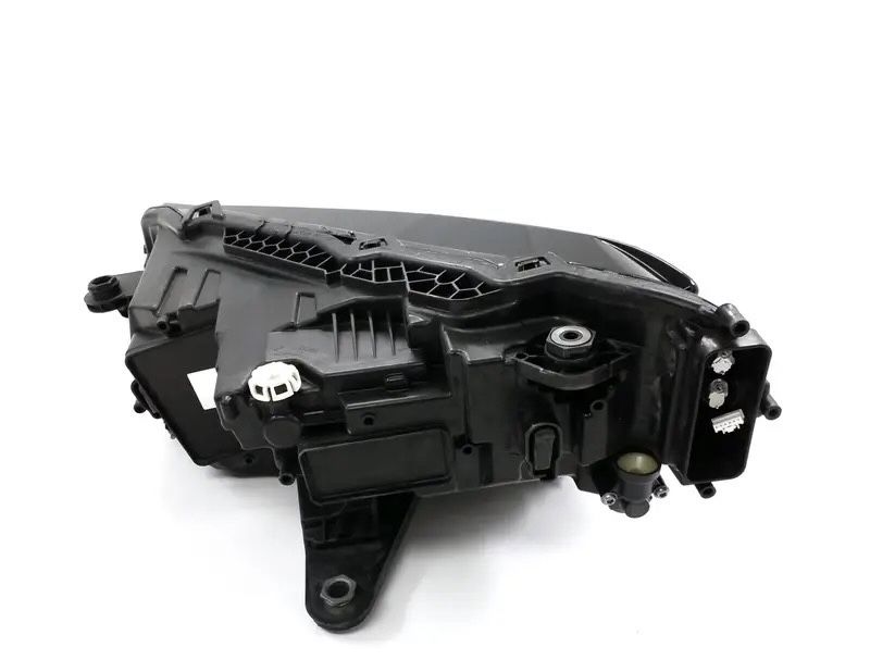 Skoda Superb фарове