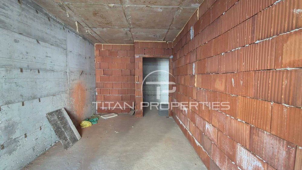 Продава се Тристаен апартамент в Пловдив, Кючук Париж - 111 кв.м за 1550 €/кв.м - Снимка #1