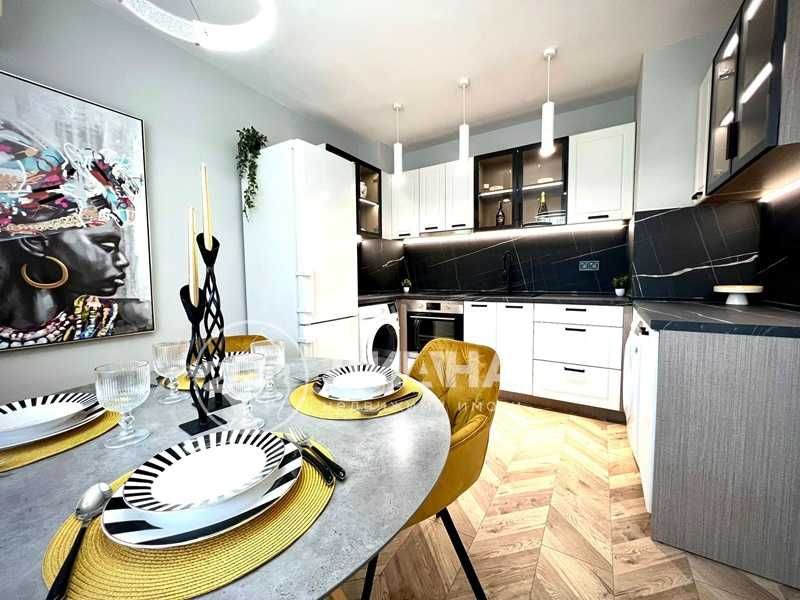 Продава се Тристаен апартамент в Пловдив, Христо Смирненски - 97 кв.м за 2269 €/кв.м - Снимка #1