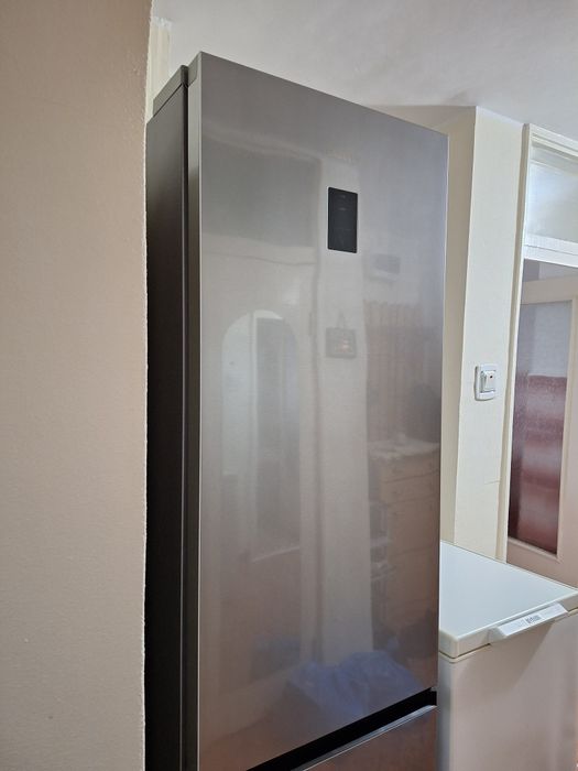 Frigider Samsung din 2022