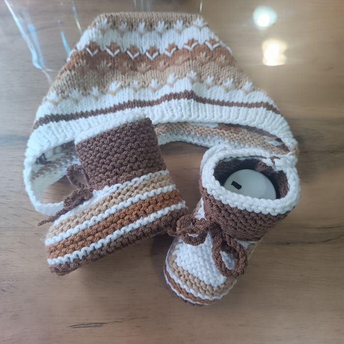 Вязанный комплект