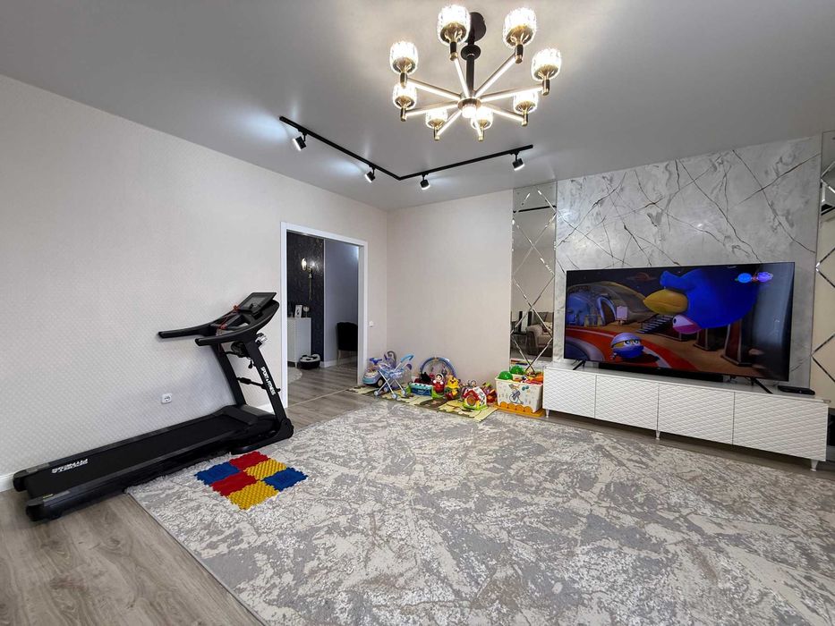 3 комнатная 108 м2 в Юбилейном