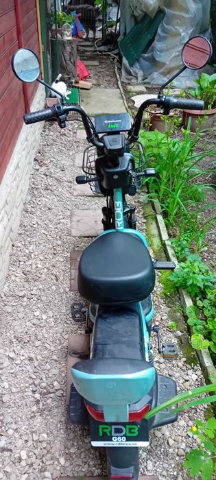 Vând scuter electric
