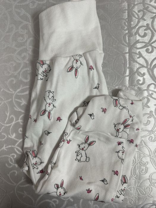 Продам детские вещи по 500тг