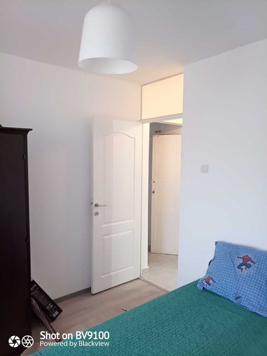 Inchiriez apartament