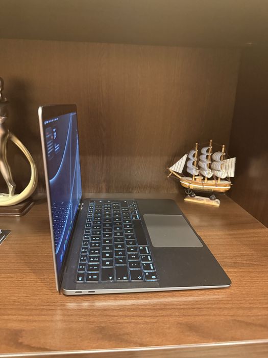 MacBook Air M1 13” + Accesorii