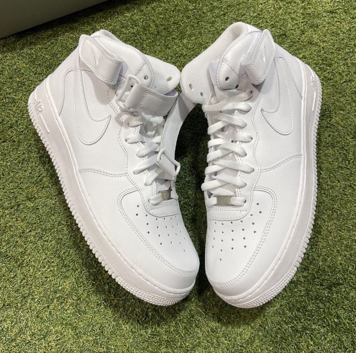 Sneakers Mid Nike Air Force 1 Triple White Unisex - Premium
