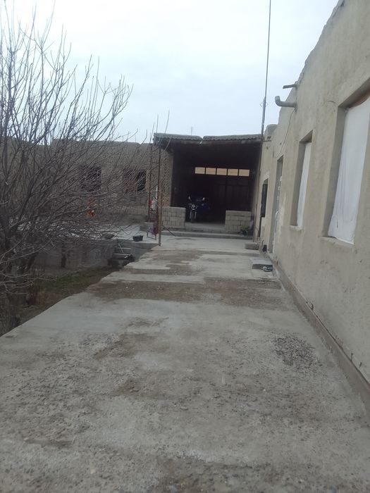 Uy sotiladi ģijduvon tuman sharq mahalla kabobi kócha