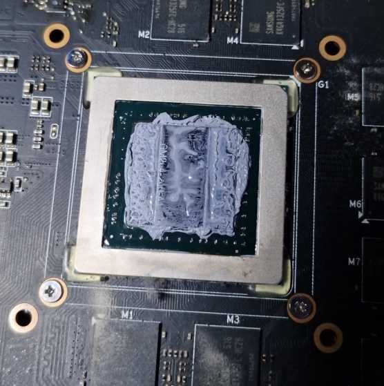 Curățare PC & Laptop / Schimb Pastă Termică / Asamblare Calculatoare Oradea