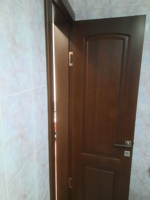 Продам двери деревянные