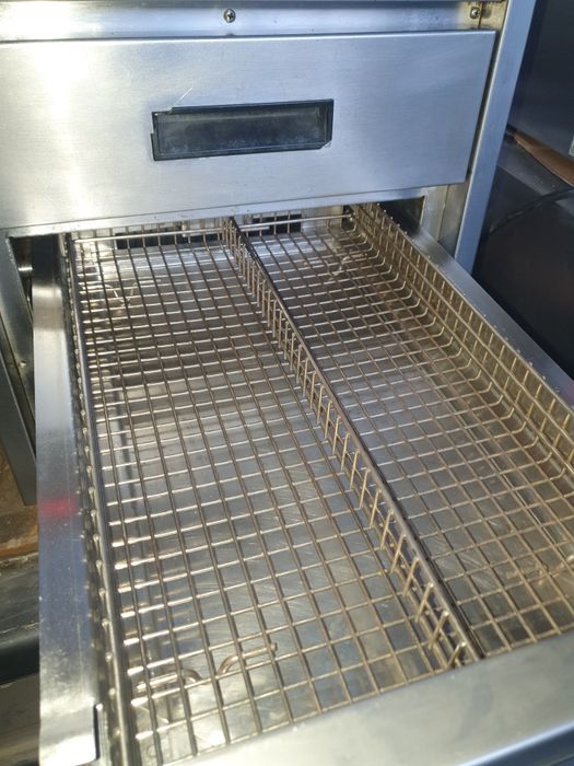 Дехидрататор / топъл шкаф HENNY PENNY