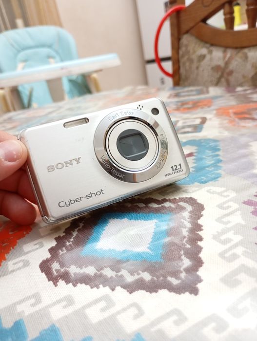 Фотоаппарат Sony Cyber-shot 12.1 Mega Pixels