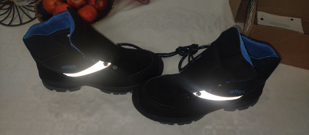 Bocanci atlas mărimea 45