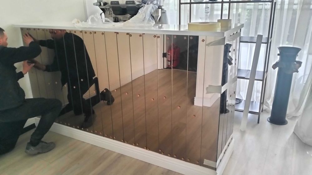 Oglinda venețiană, oglinda antichizată și sticlă decorativă!