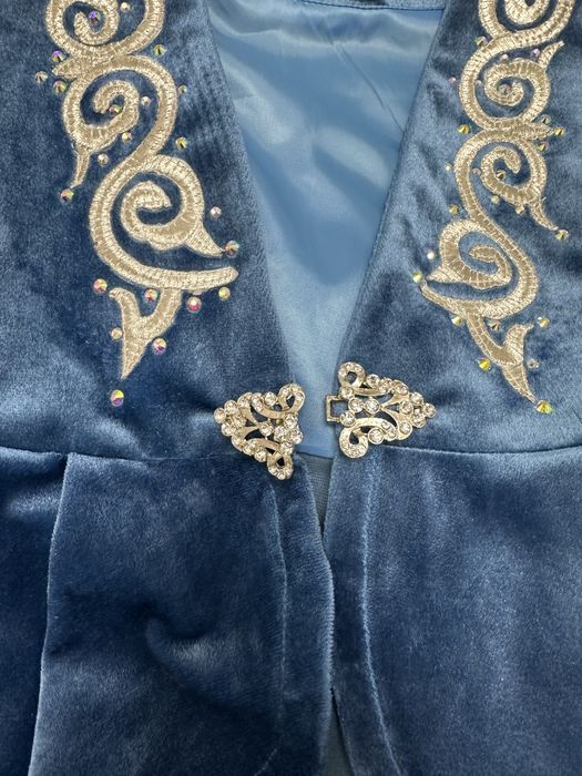 Желетки в национальном сииле